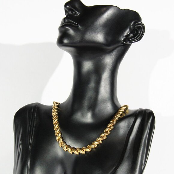 Vintage Gold Tone Rope Choker Necklace - Picture 2 of 6